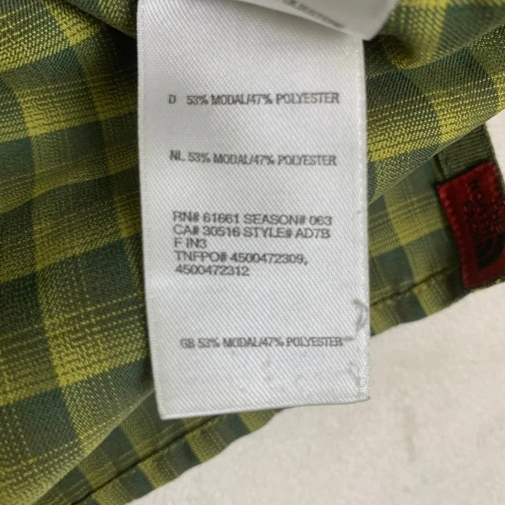 The North Face Mens Large Green Plaid Modal Blend Long Sleeve Button Down AD7B